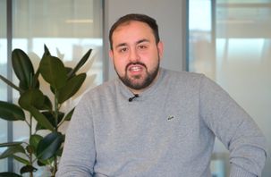  Zeki, Chargé des partenariats
